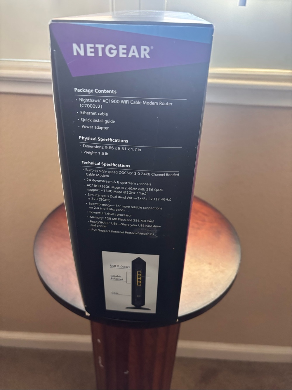 NETGEAR Nighthawk AC1900 Wi-Fi Cable Modem Router - Picture 4 of 5